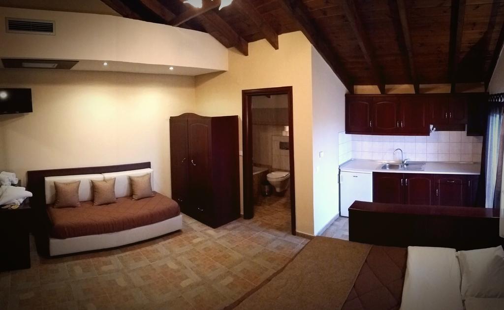 Filippion Hotel Keramotí Pokoj fotografie